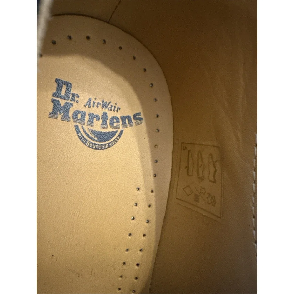 Dr. Martens product pair